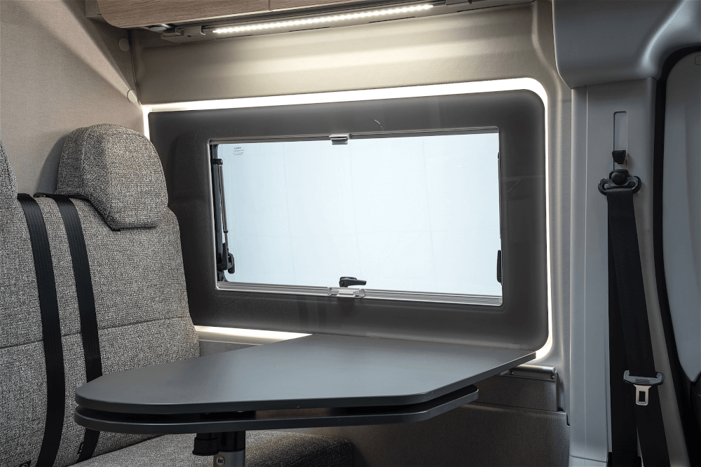 Globecar Campscout Elegance 640 (Citroen) Kastenwagen 2021 Sitzgruppe