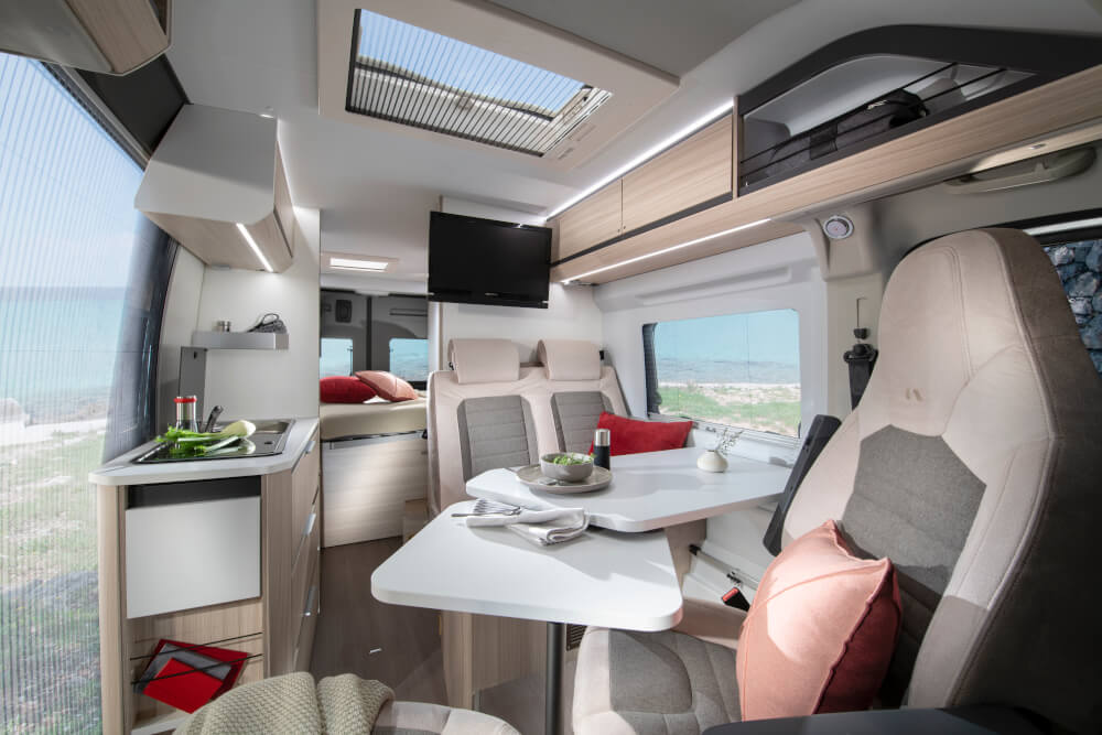 Adria Twin Axess 600 SP Family Kastenwagen 2022 Innenraum