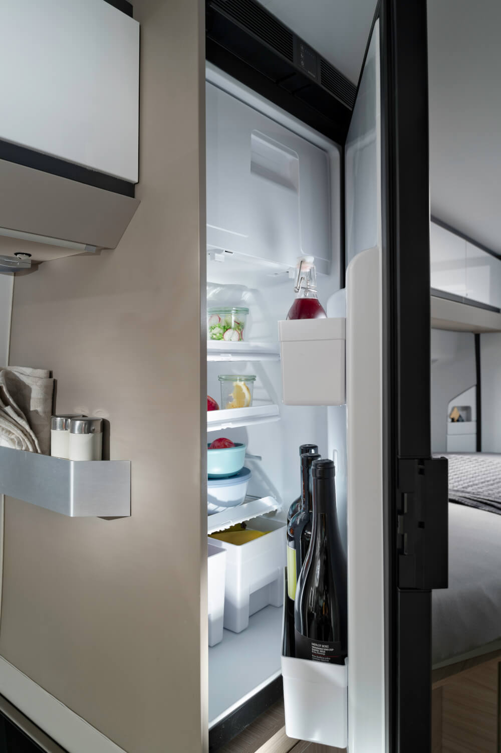 Adria Twin Plus 640 SLB Kastenwagen 2022 Küche