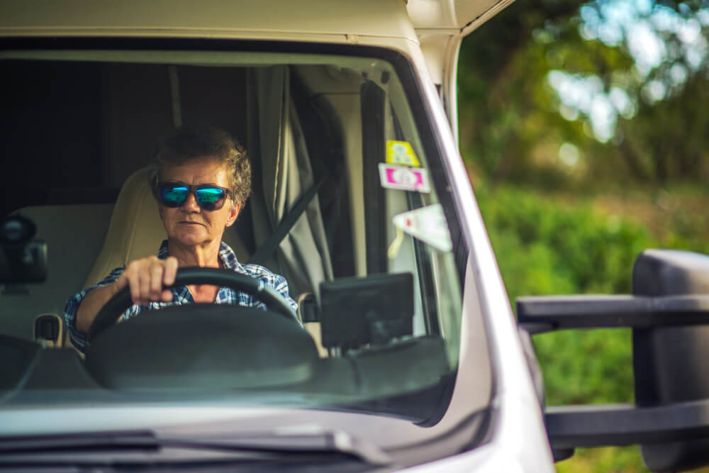 Schlafen Im Wohnmobil Whrend Der Fahrt Strafe