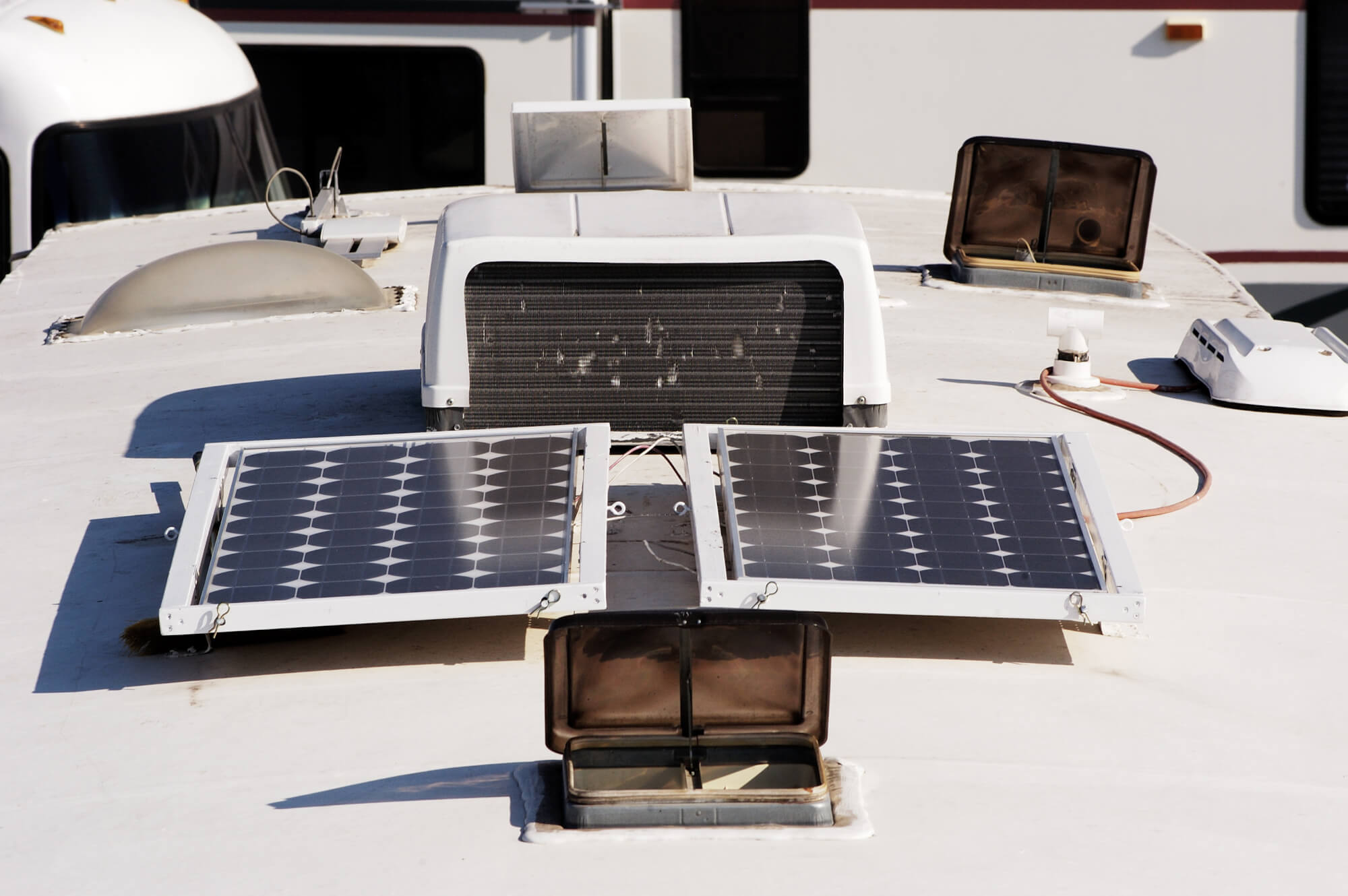Solarzellen auf einem Wohnmobil