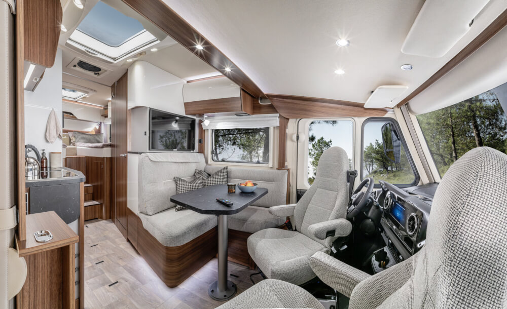 HYMER B-Klasse ModernComfort I 550: Ein Vollintegrierter Der Premiumklasse